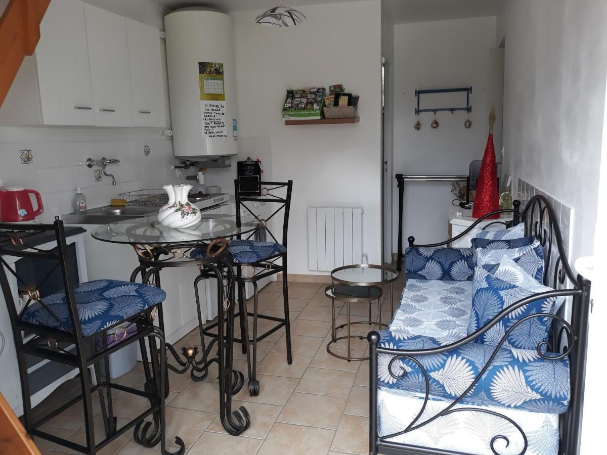 Chambres D'Hotes Elvire Et Laurent Barbey Sainte-Marie-du-Mont  Esterno foto