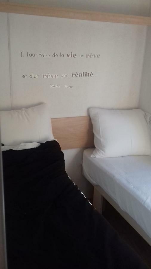 Chambres D'Hotes Elvire Et Laurent Barbey Sainte-Marie-du-Mont  Esterno foto